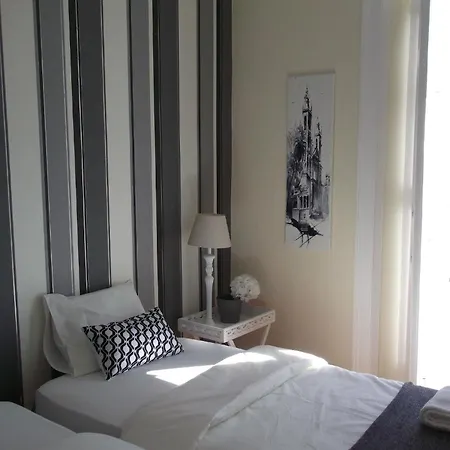 Angola 3 Dachgeschoss Appartement *
